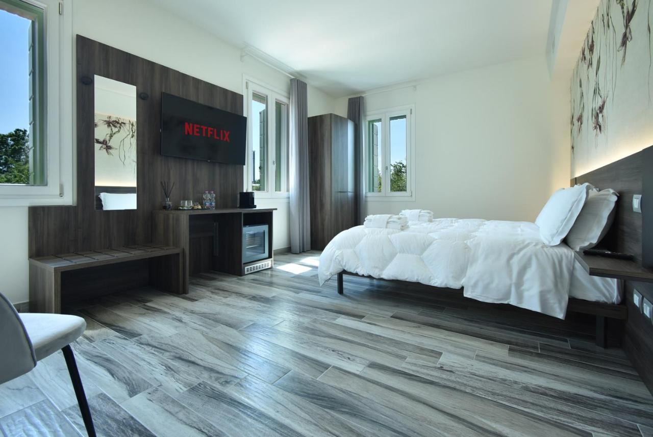 Royal Garden Luxury Rooms 帕多瓦 外观 照片